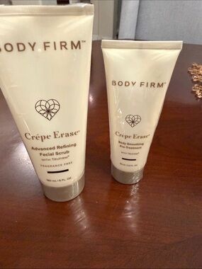 Body Firm Crêpe Erase Advanced Refining Facial Scrub - Cream